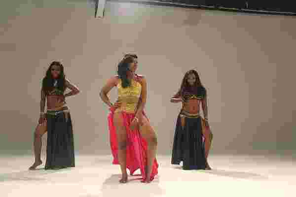 Yemi Alade - Taking Over Me [Video Shoot] (3)